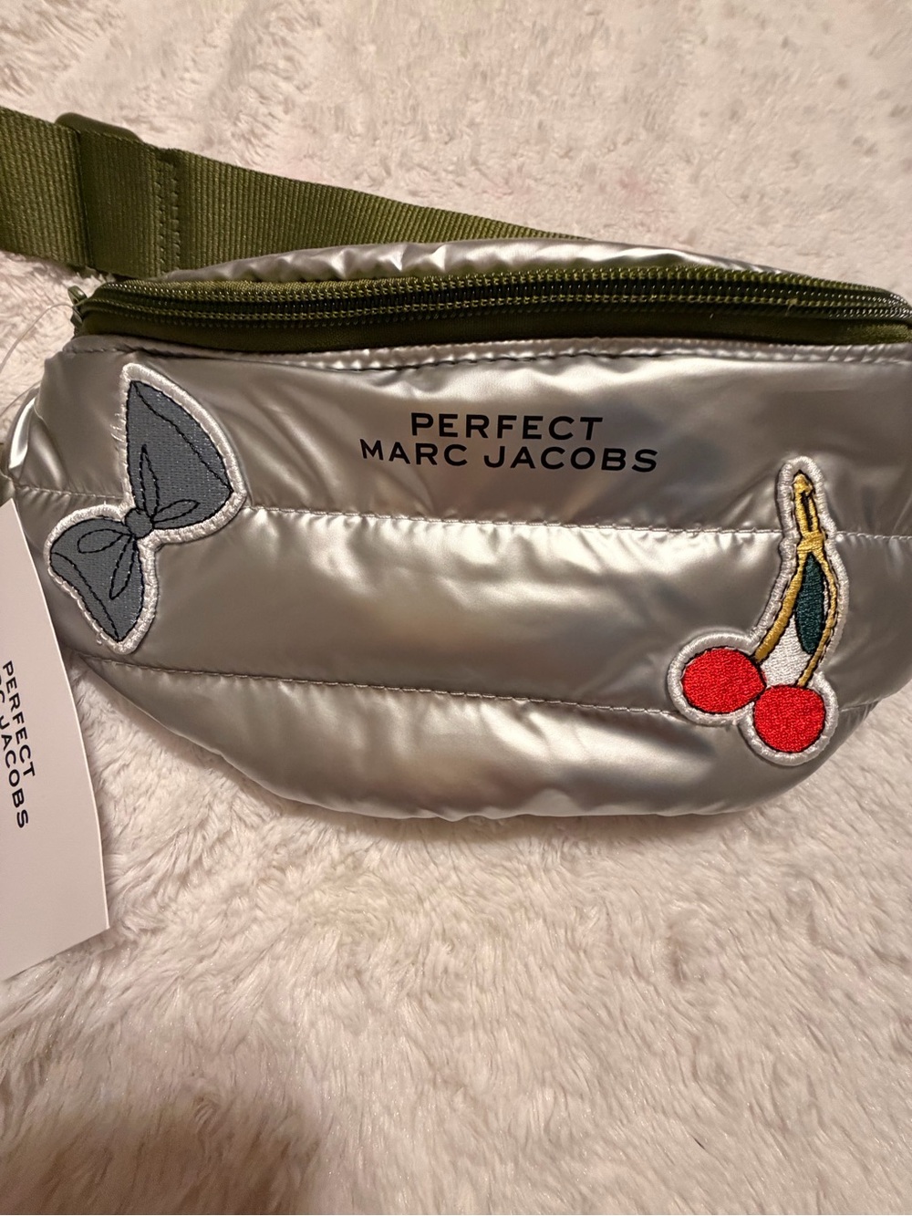 Perfect Marc Jacob Silver Puffer Belt Bag with Olive Strap - Picture 3 of 5